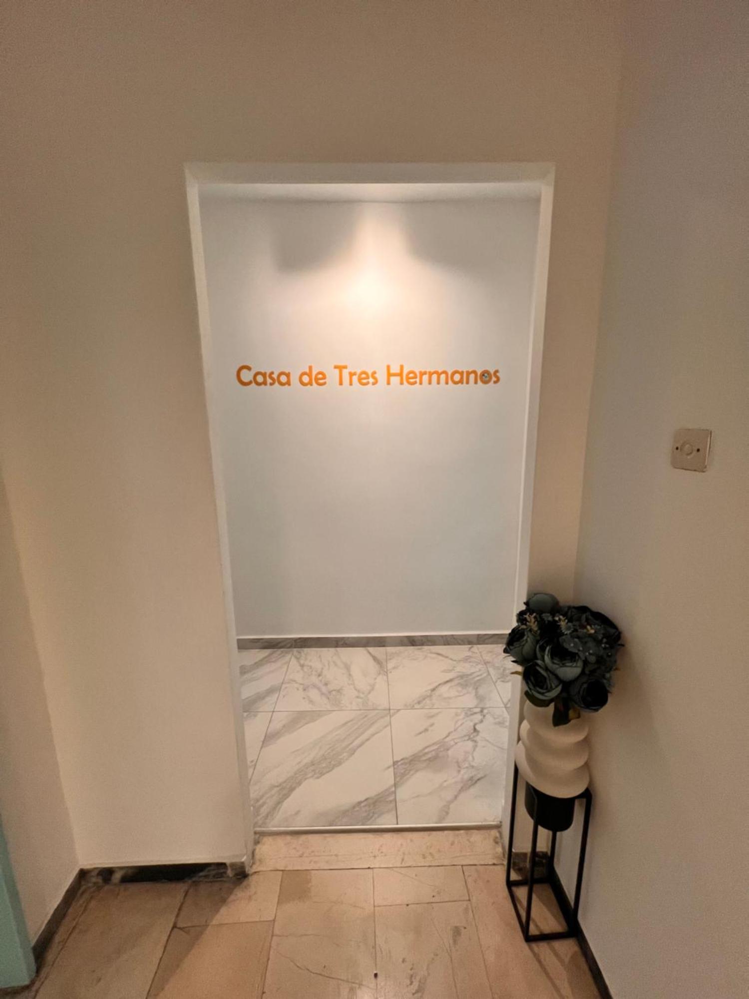 Casa De Tres Hermanos In The Heart Of Aten Exteriör bild